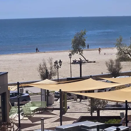 Luxurious Sea View In Piscina Si Langa Plaja アパート *